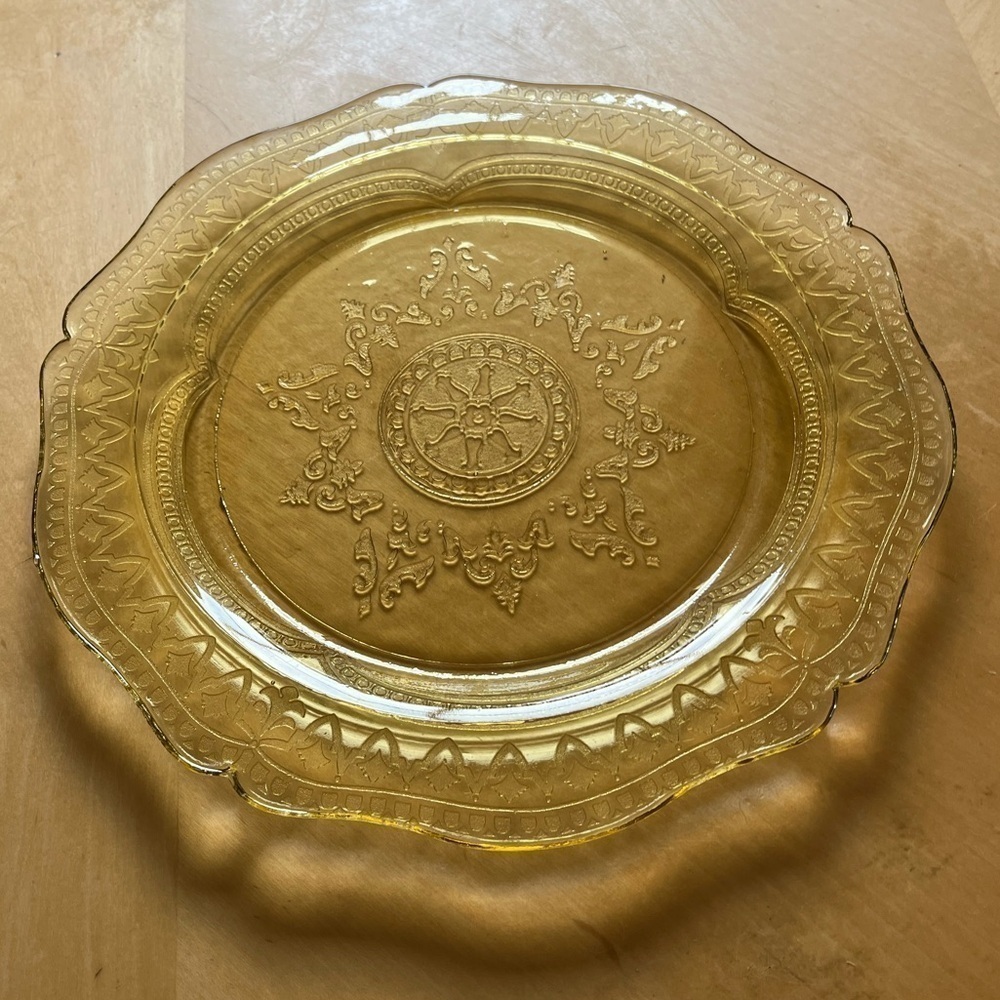 Vintage Federal Glass Patrician Spoke Depression Glass 11” Dinner Plate - Picture 3 of 13